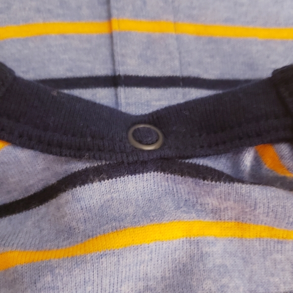 Romper by Carter's Sz 6-Months - Picture 5 of 5